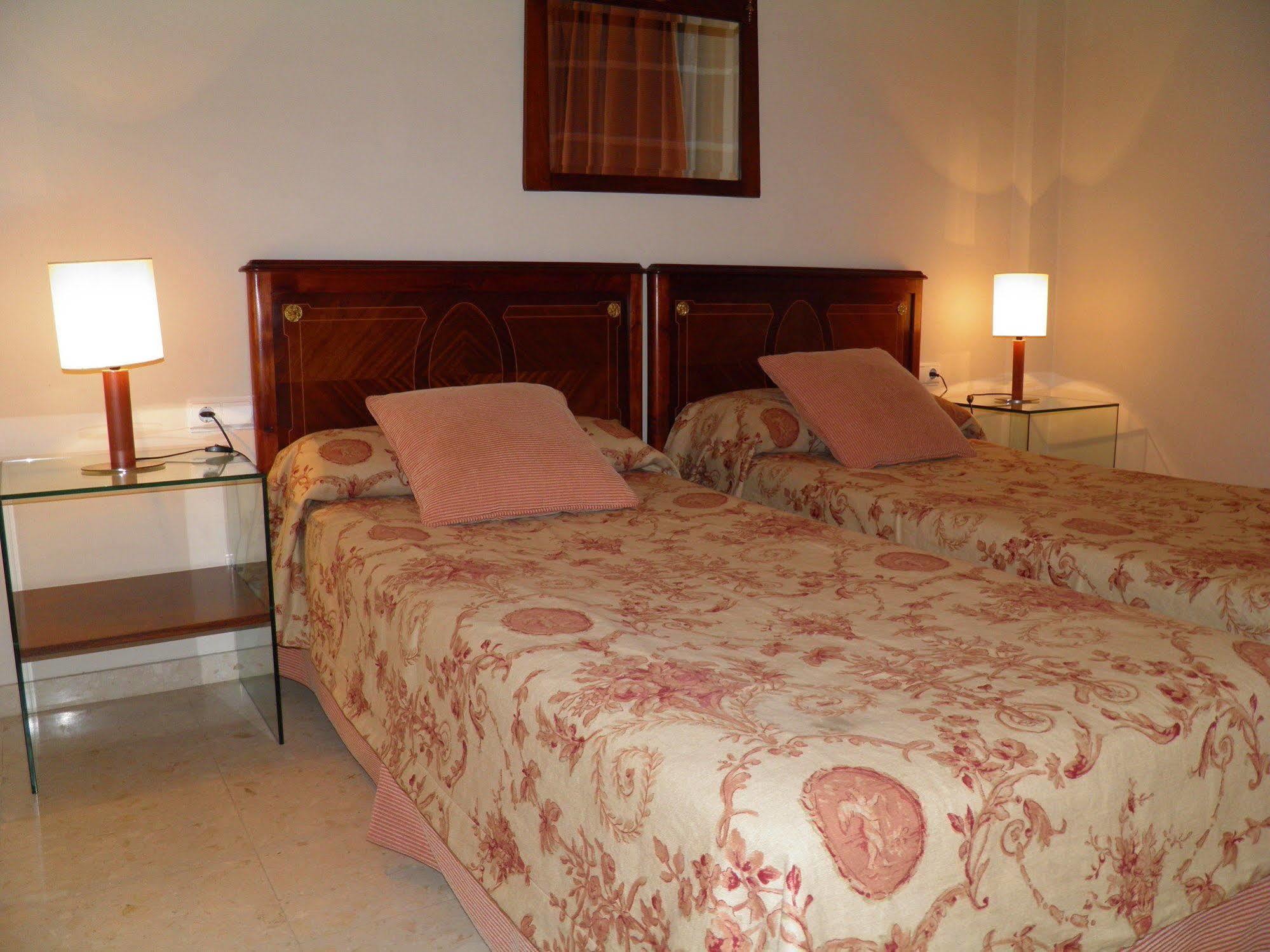 Apartaments St. Jordi Comtal Barcelona Kültér fotó