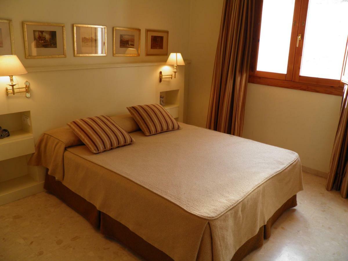Apartaments St. Jordi Comtal Barcelona Kültér fotó